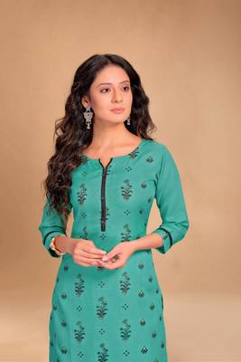 Style Samsara Foil Printed cotton blend kurti with pant 4