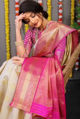 Cream Woven Silk Blend Saree With Blouse 4