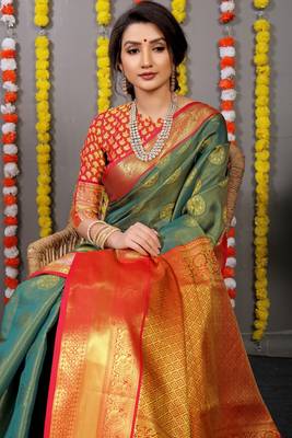Green Woven Silk Blend Saree With Blouse 2