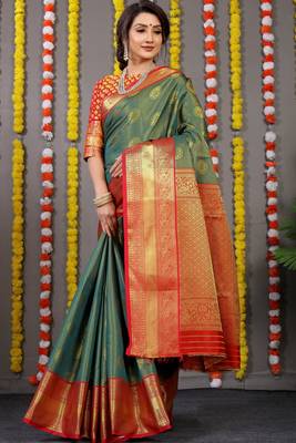 Green Woven Silk Blend Saree With Blouse 4