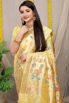 Cream Woven silk blend Saree With Blouse 3