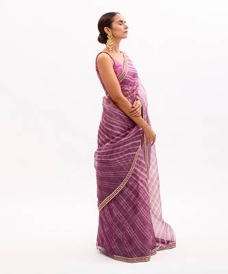 Lilac Hand Embroidered Lahariya Saree Set 5