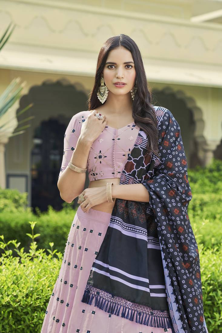 DUSTY PINK SEQUINS EMBROIDERED GEORGETTE FESTIVE & PARTY WEAR SEMI STITCHED LEHENGA