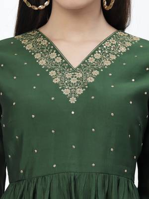 Green sequins chanderi silk salwar 4