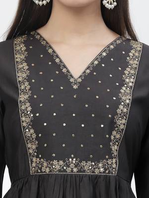 Black sequins chanderi silk salwar 4
