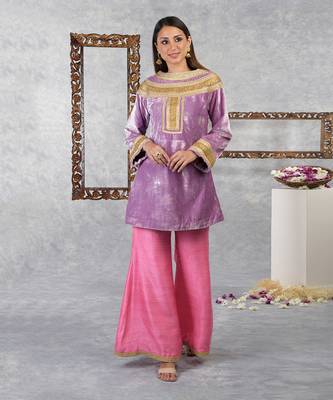 Mauve Mist -Carnation Pink Silk Velvet Gota Kurta Set With Dupatta 1