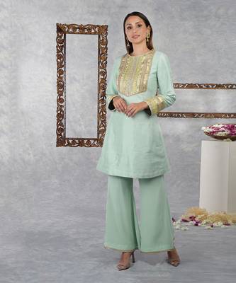 Aqua Green Raw Silk Gota Kurta Set With Dupatta 4