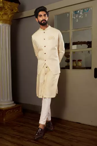 Off-White Dhaya Bandi Set