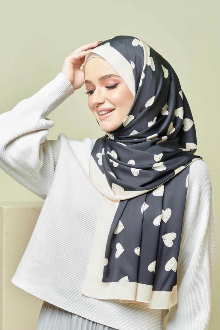 JSDC Casual Wear Printed Heart Shape Scarf