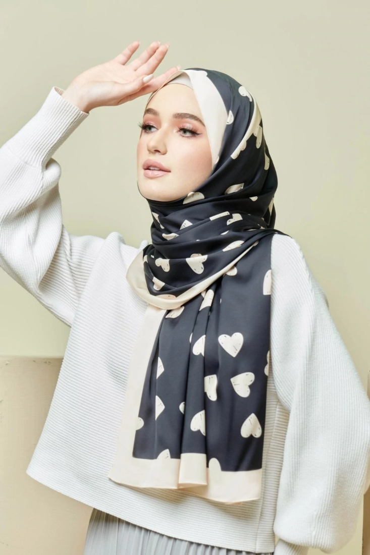 JSDC Casual Wear Printed Heart Shape Scarf