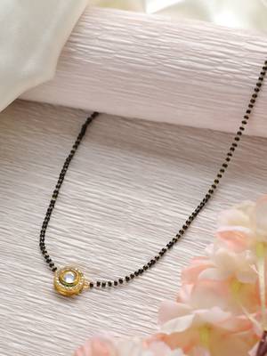 Gold mangalsutra 1
