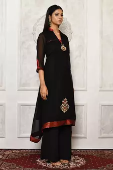 Black embroidered georgette kurta &-sets