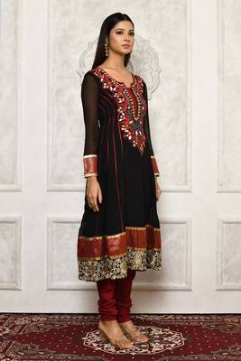Black embroidered georgette kurta &-sets 3