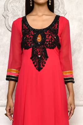 Red embroidered georgette kurta &-sets 5