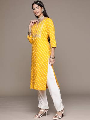 Yellow embroidered rayon kurta sets 2
