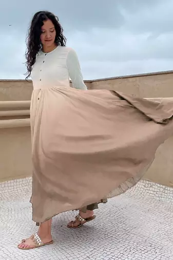 TANIA
