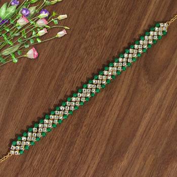 Green hair-accessories 1