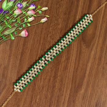 Green hair-accessories 1