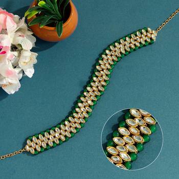 Green hair-accessories 2