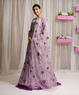 SKIRT LEHANGA WITH KURTA AND DUPATTA /SUIT SET 3
