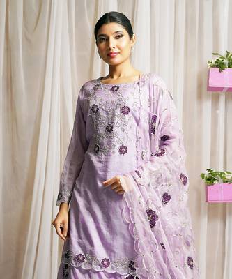 SKIRT LEHANGA WITH KURTA AND DUPATTA /SUIT SET 4
