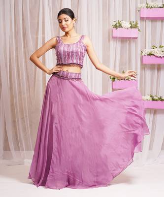 CAP SET WITH BLOUSE AND SHARARA 4