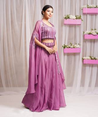 CAP SET WITH BLOUSE AND SHARARA 5