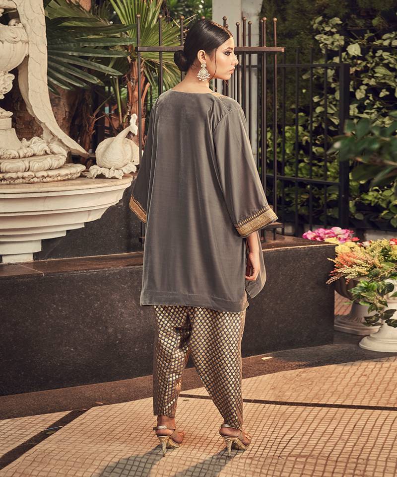 Steel Gray Velvet Kurta And Dhoti Salwar