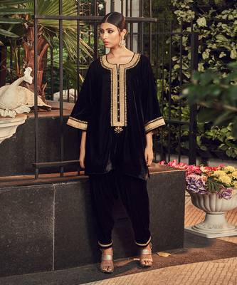 All Black Vevet Kurta  And Salwar Set 1