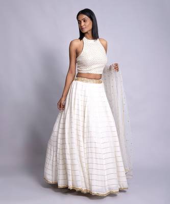 Long Skirt With Halter-Sleeved Blouse And Dupatta Set 2