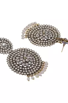 Oxidised Stone and Pearl Studded Round Shaped Earring