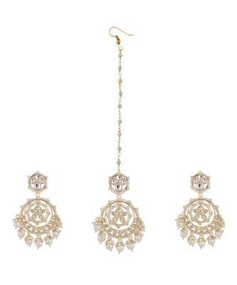 Gold Plated Kundan and Pearl Studded Chandbali Maang-tikka and Jhumka Earring 3