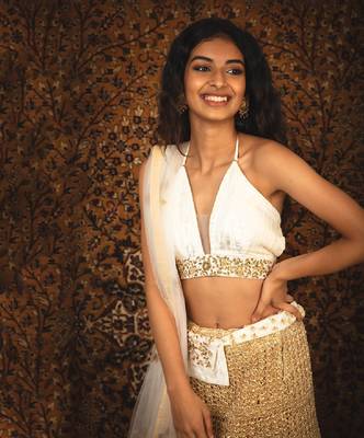 White Sunehri Lehenga Set 4