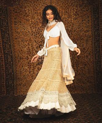 White Madhushmita 3