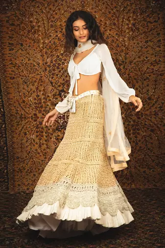White Madhushmita