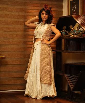 White Samyukta Skirt Set 2