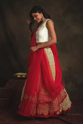 Red Rajeshwari Lehenga Set