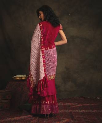 Kashvi Pink Saree Set 2