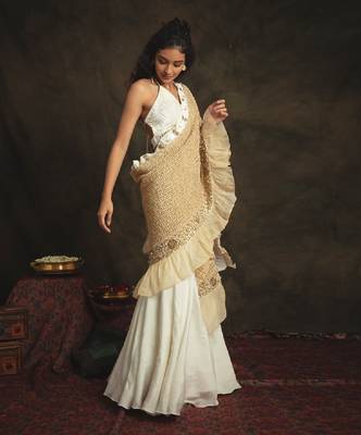 Siya White Saree Set 3