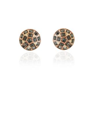 Fika Studs 1
