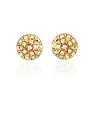 Fika Studs 1