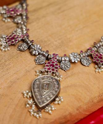 Silver Rohin Neklace Set 1