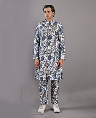 Blue & White Daemyn 1