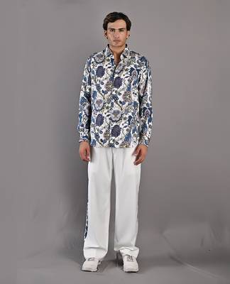 Blue & White Avel 2