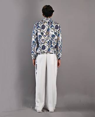 Blue & White Fionn 3