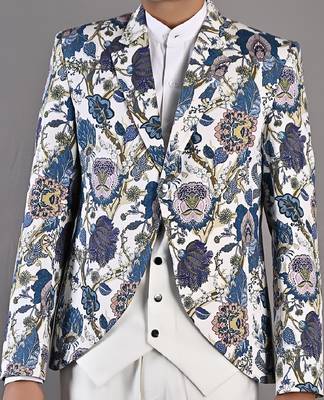 Blue & White Gwyn 5