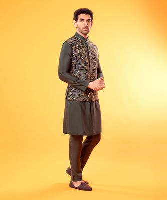 Olive Green Embroidered Kurta & Bandi 1