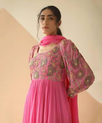 Bubble Pink Heavy Yoke Bell Sleeve Jaal Anarkali With Border Dupatta 4