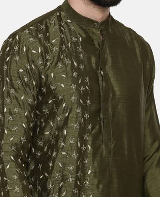 Mehendi Green Hand Emboidered Kurta 2