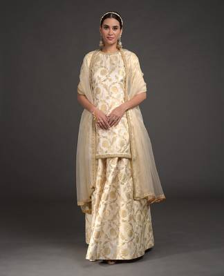 Ivory Benarasi Weave Zardozi Lehenga Set 4